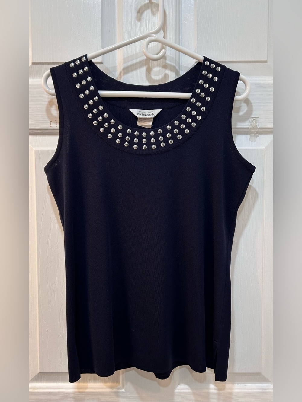 Exclusively Misook Navy Acrylic Knit Sleeveless Classic Tank Top Size M Studded